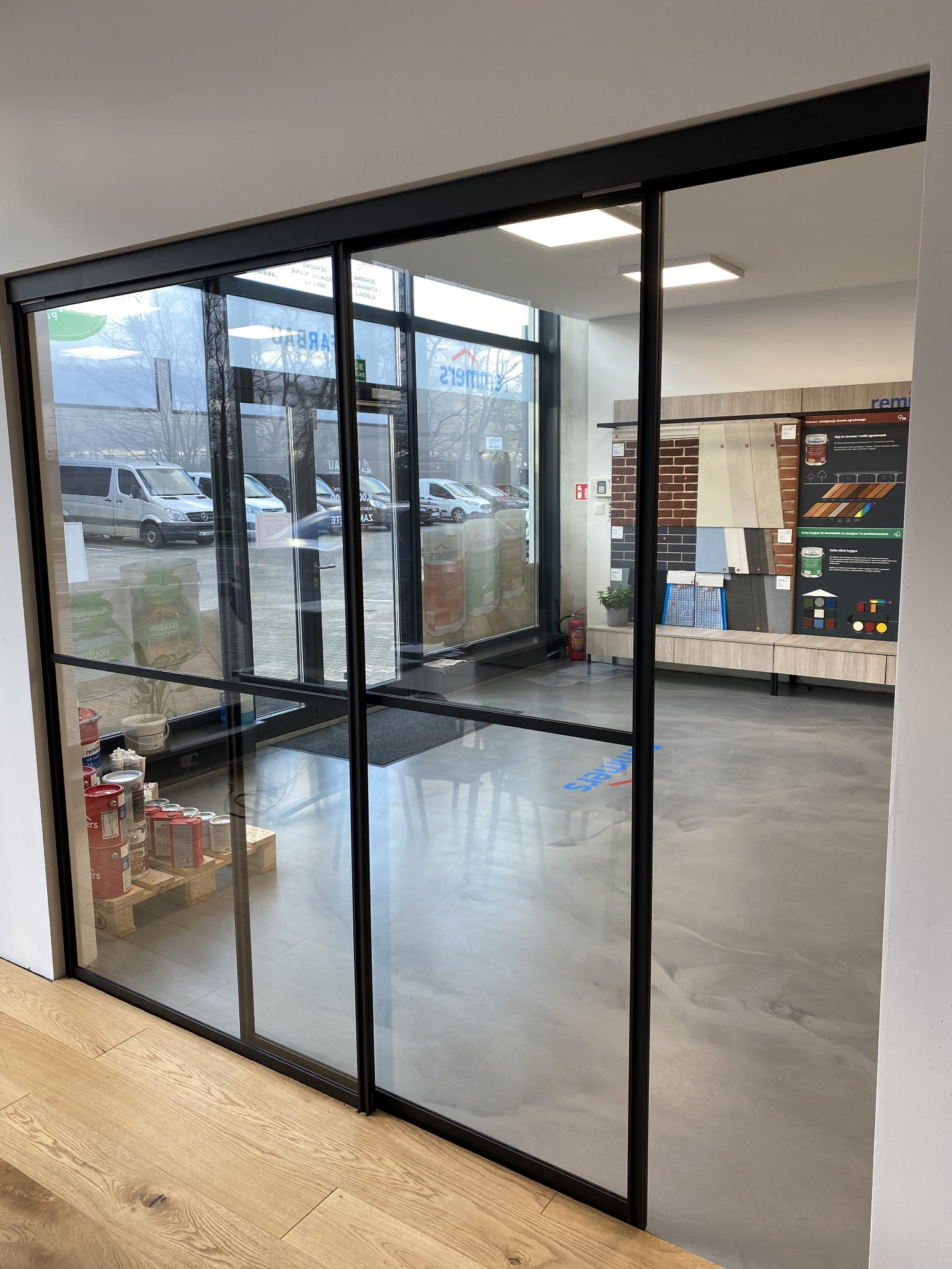 Wall glass dwuskrzydłowy ścianka szklana loft szklana ściana